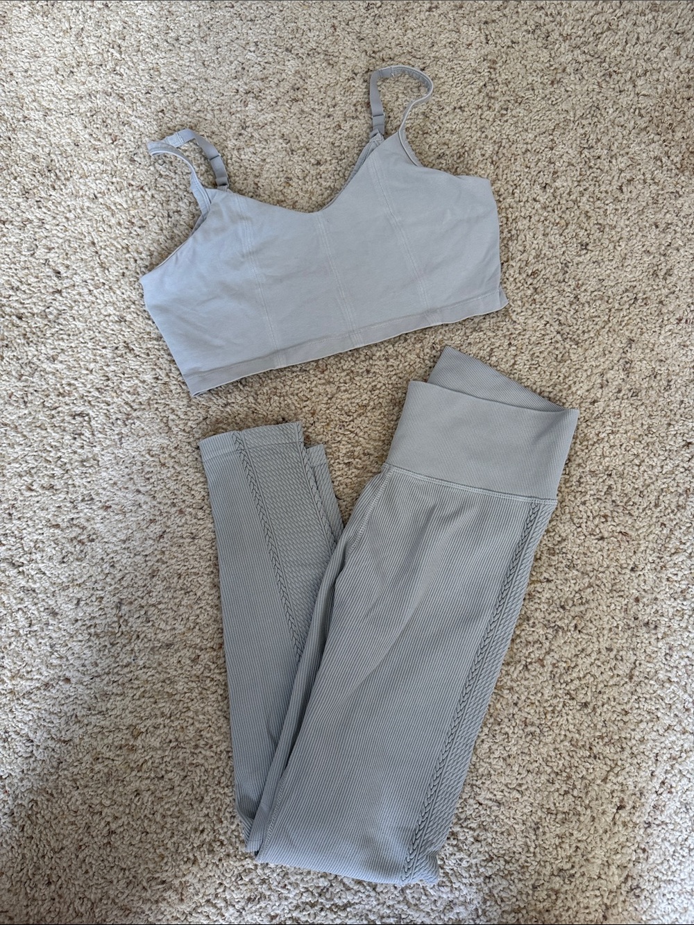 AERIE Light Gray Active Set - Sports Bra & High-Waist Leggings